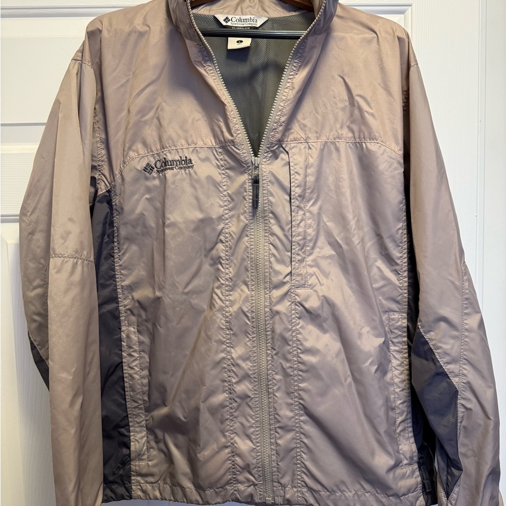 Columbia Men's Tan and Gray Windbreaker